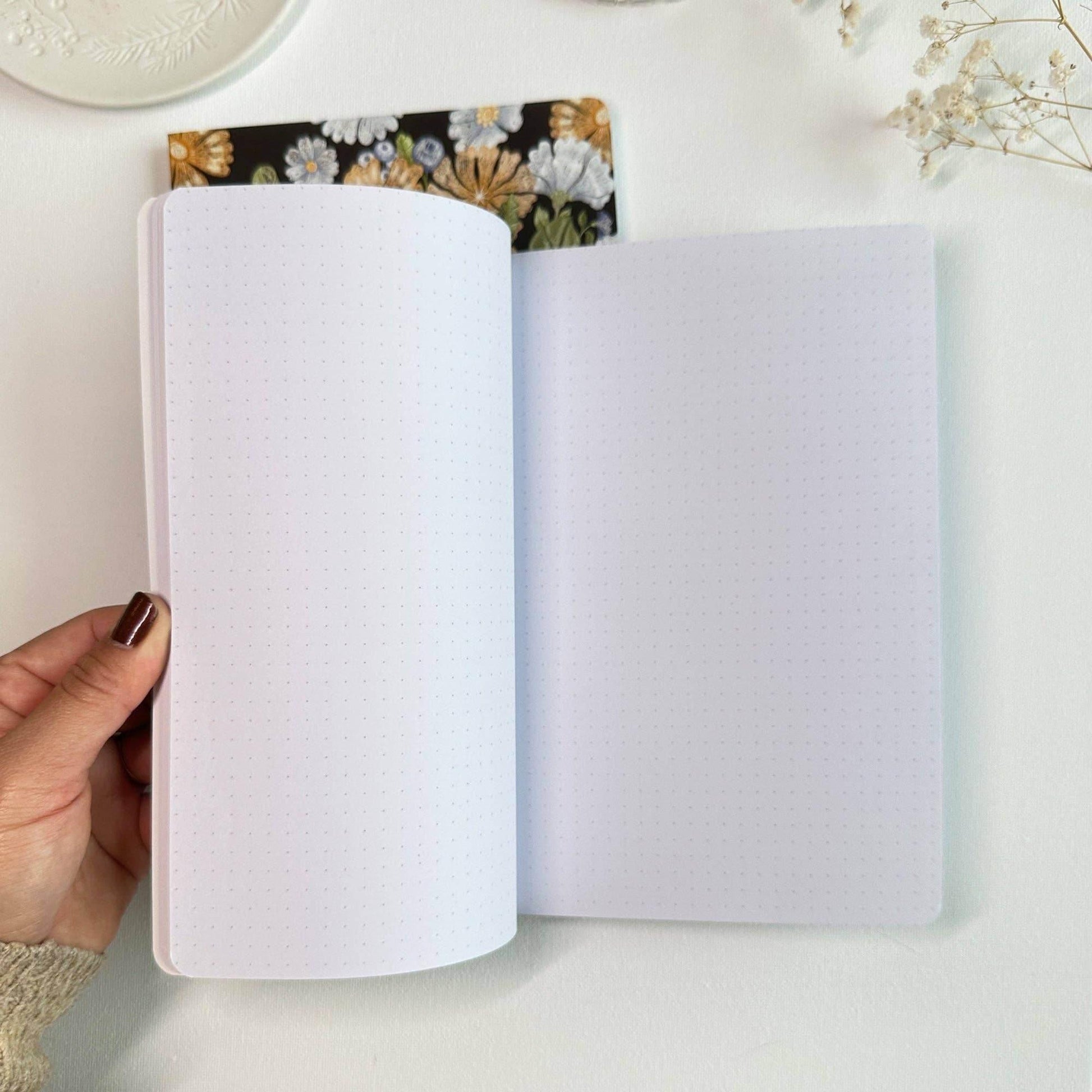 LETTOOn - Dot Grid notitieboek - Woodland - The Dreamer's Bookshop.