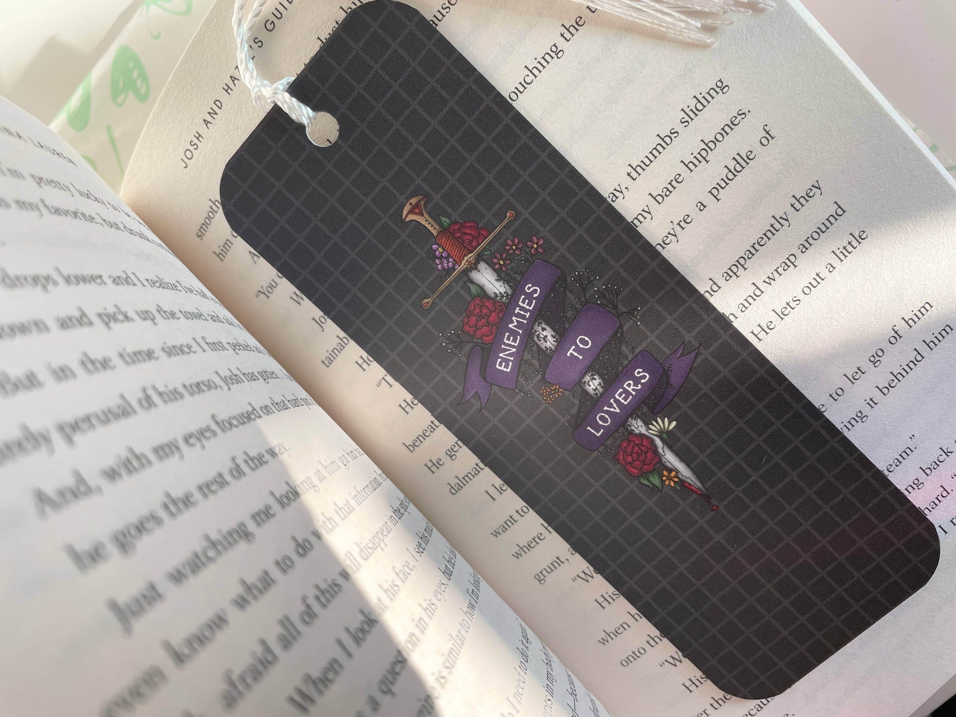 Magic&Books - Vijanden to Lovers Bookmark - The Dreamer's Bookshop.