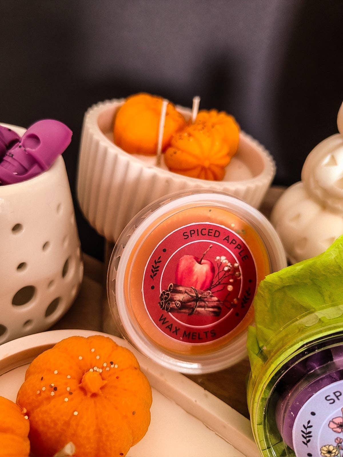 Brickstar Belgium - Spiced Apple Wax Melt - The Dreamer's Bookshop.