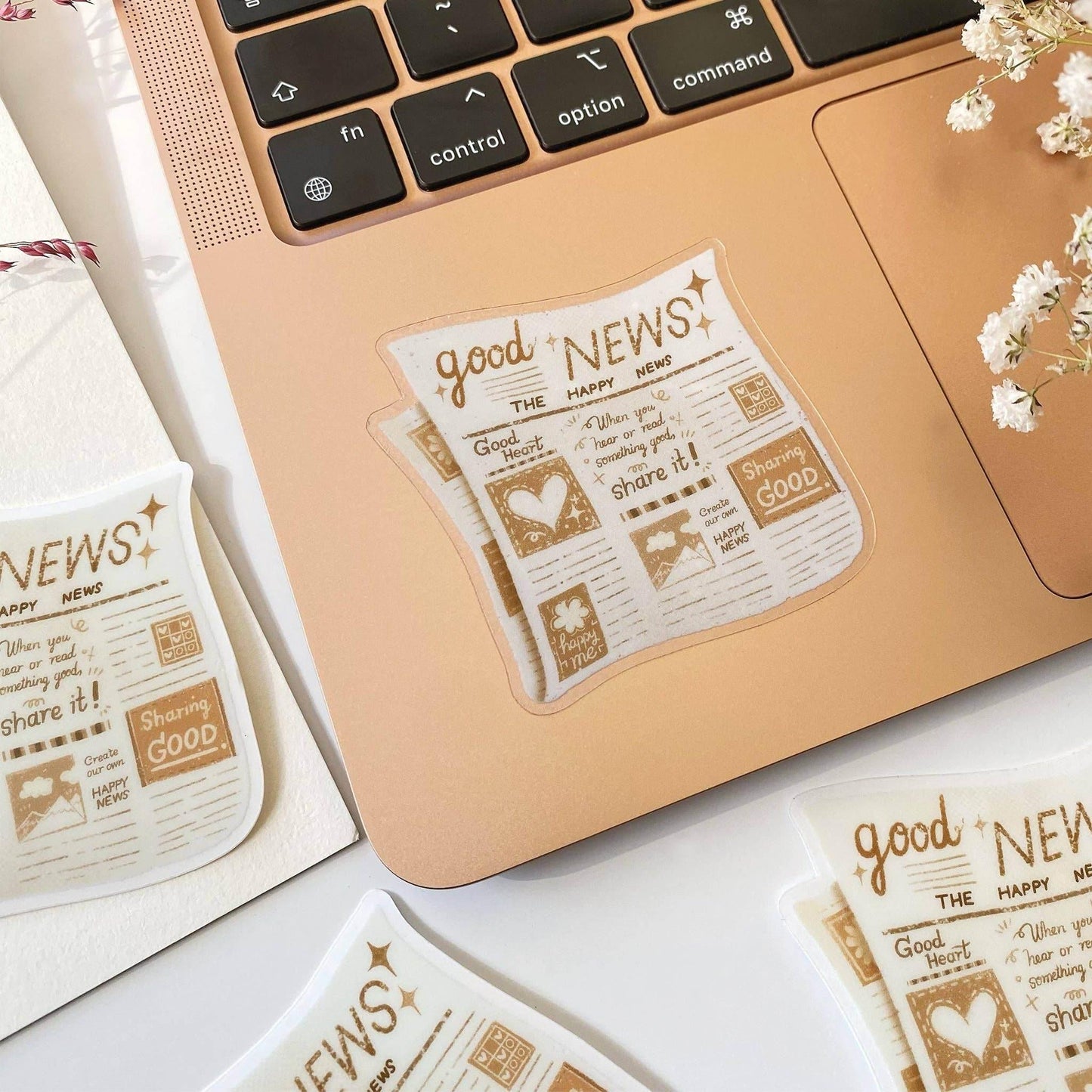 LETTOOn - Heldere Vinylsticker - Goed Nieuws - The Dreamer's Bookshop.