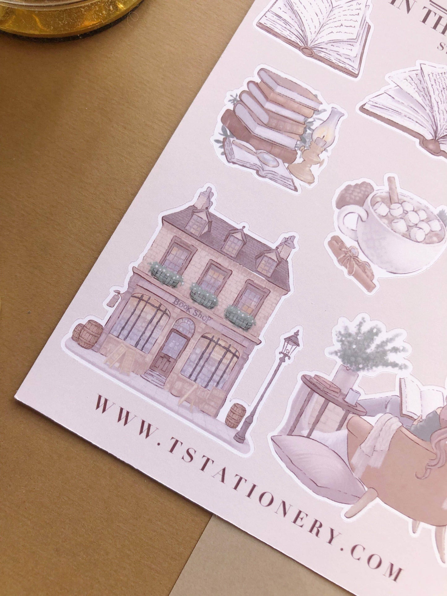 T's Stationery - Stickervel „In The Bookshop” - The Dreamer's Bookshop.