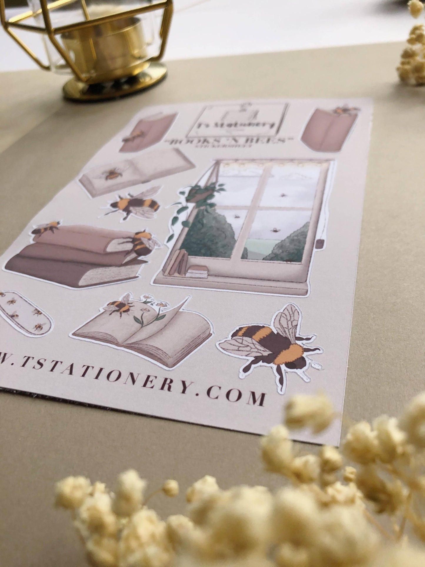 T's Stationery - „Books 'n Bees” - The Dreamer's Bookshop.