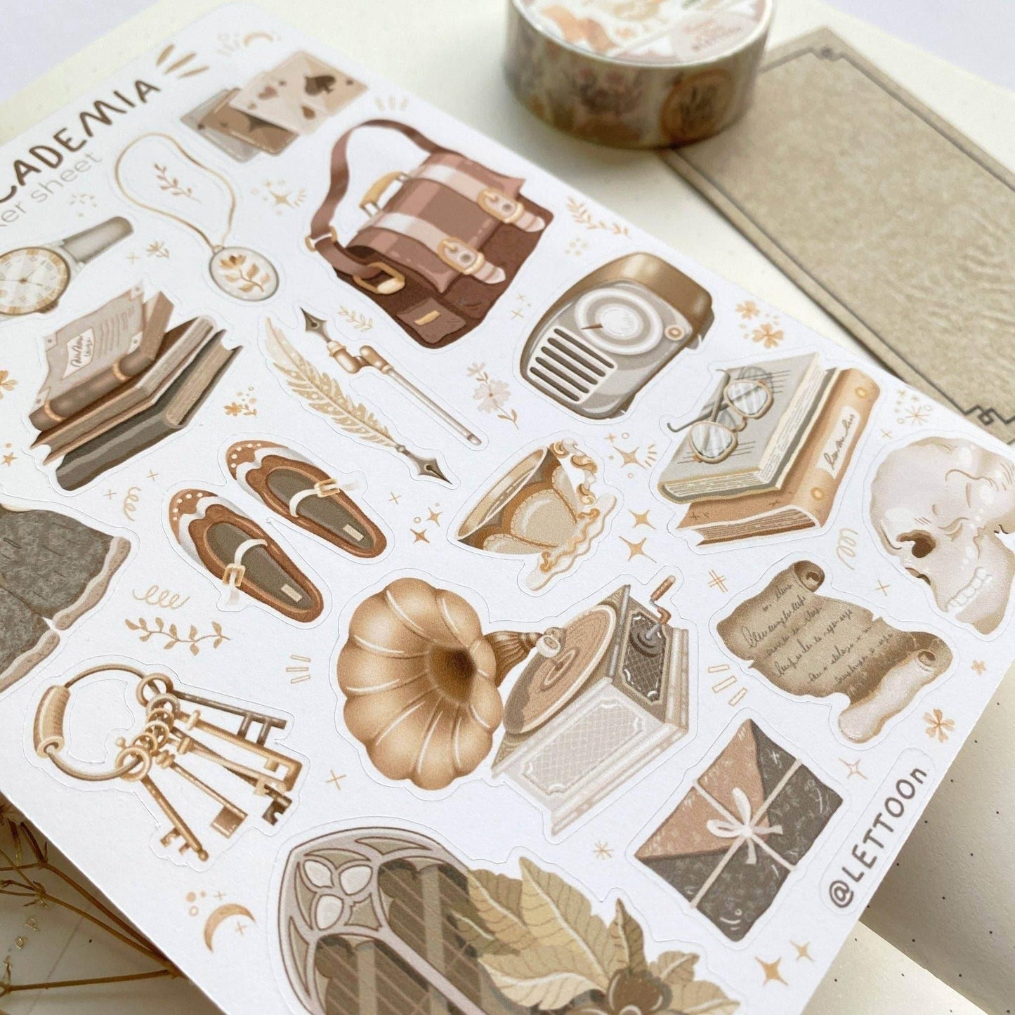 LETTOOn - Stickervel - Dark & Light Academia - The Dreamer's Bookshop.