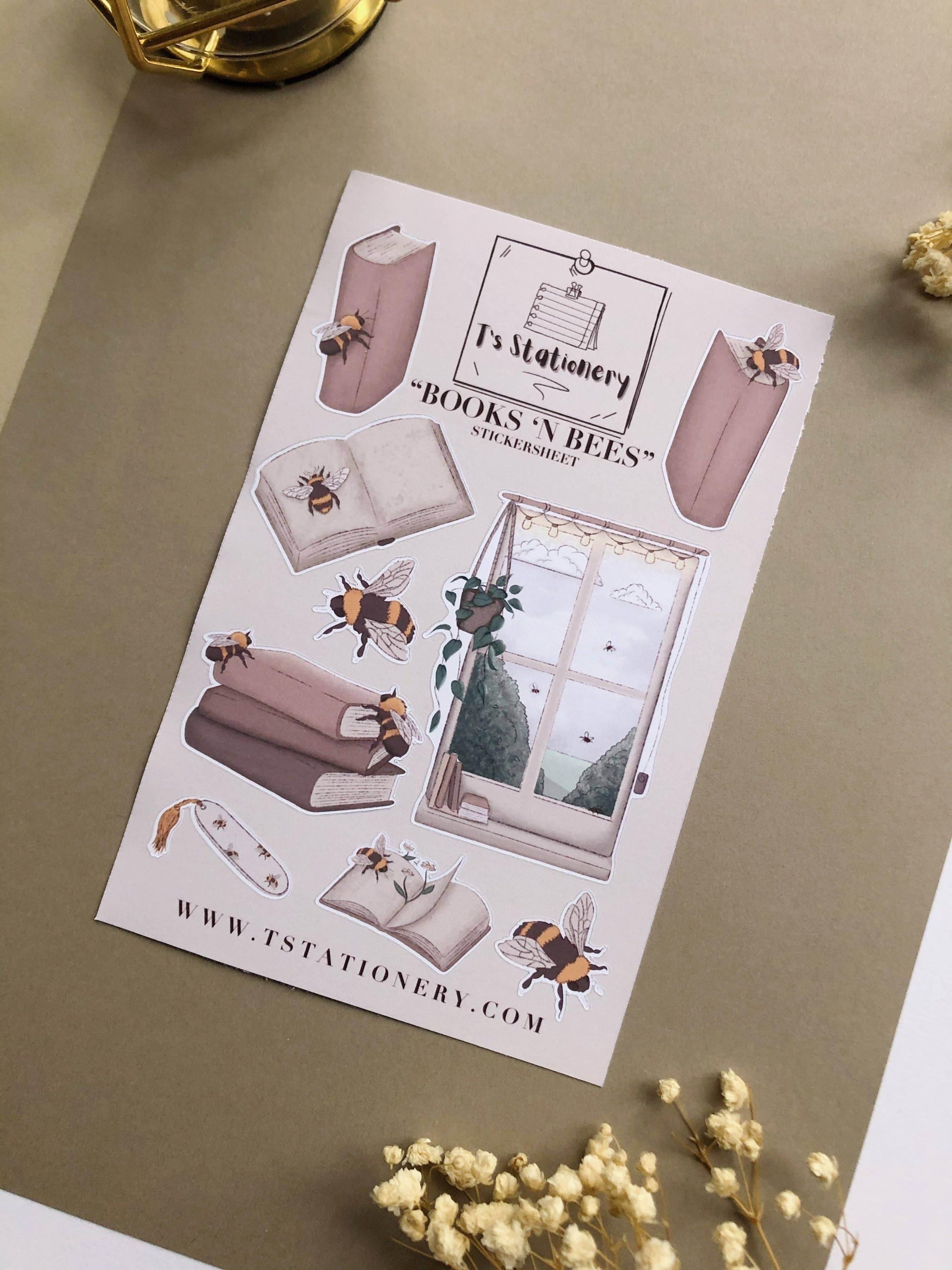 T's Stationery - „Books 'n Bees” - The Dreamer's Bookshop.