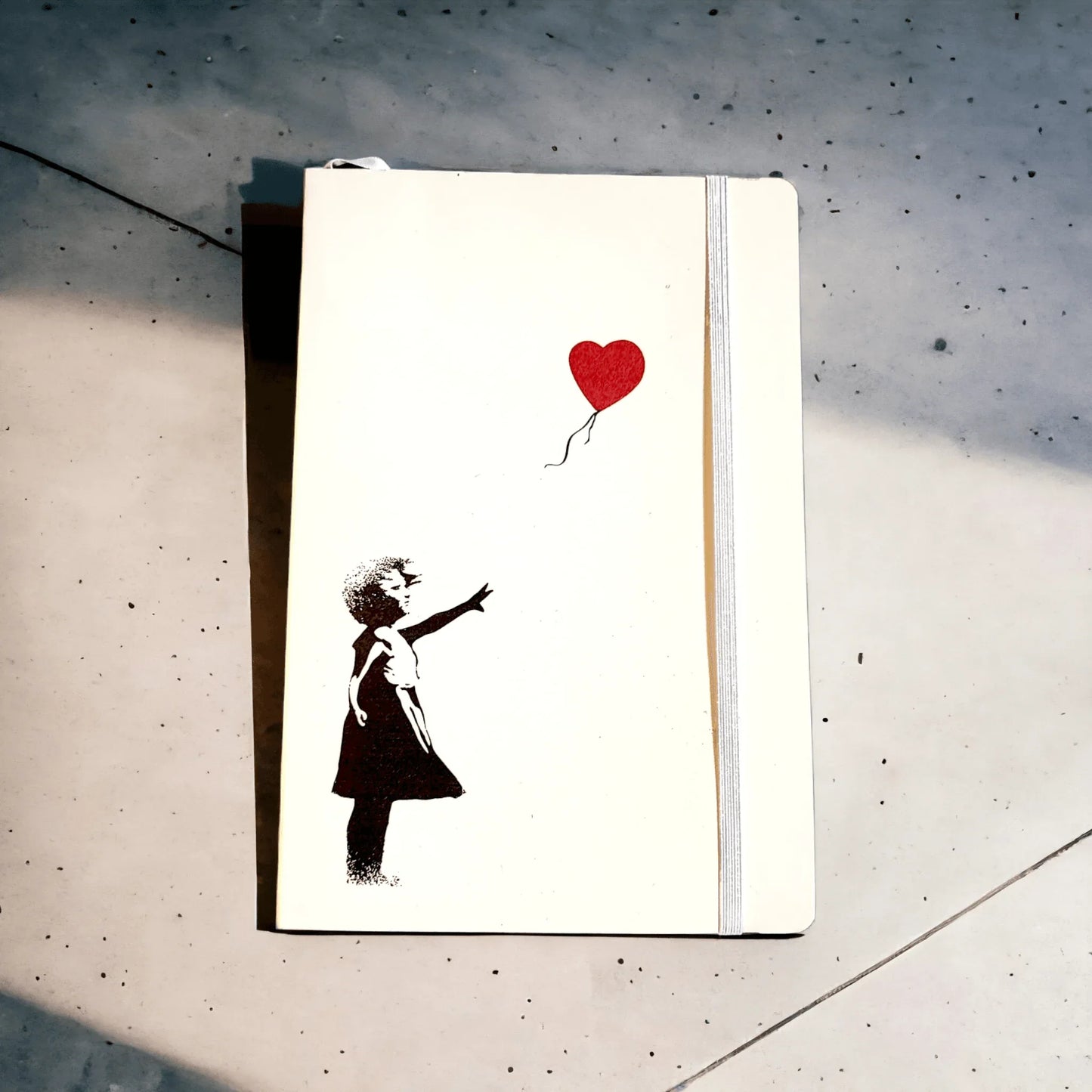 Banksy's Graffiti - Banksy A5 Soft-Touch Notitieboek - Meisje met rode ballon - The Dreamer's Bookshop.