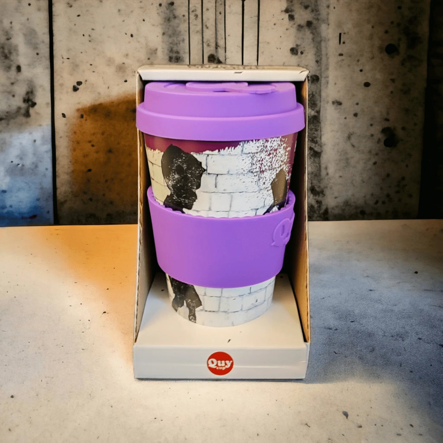 Banksy's Graffiti - Banksy Reisbeker RPET 400 ml - Hammer Boy - The Dreamer's Bookshop.