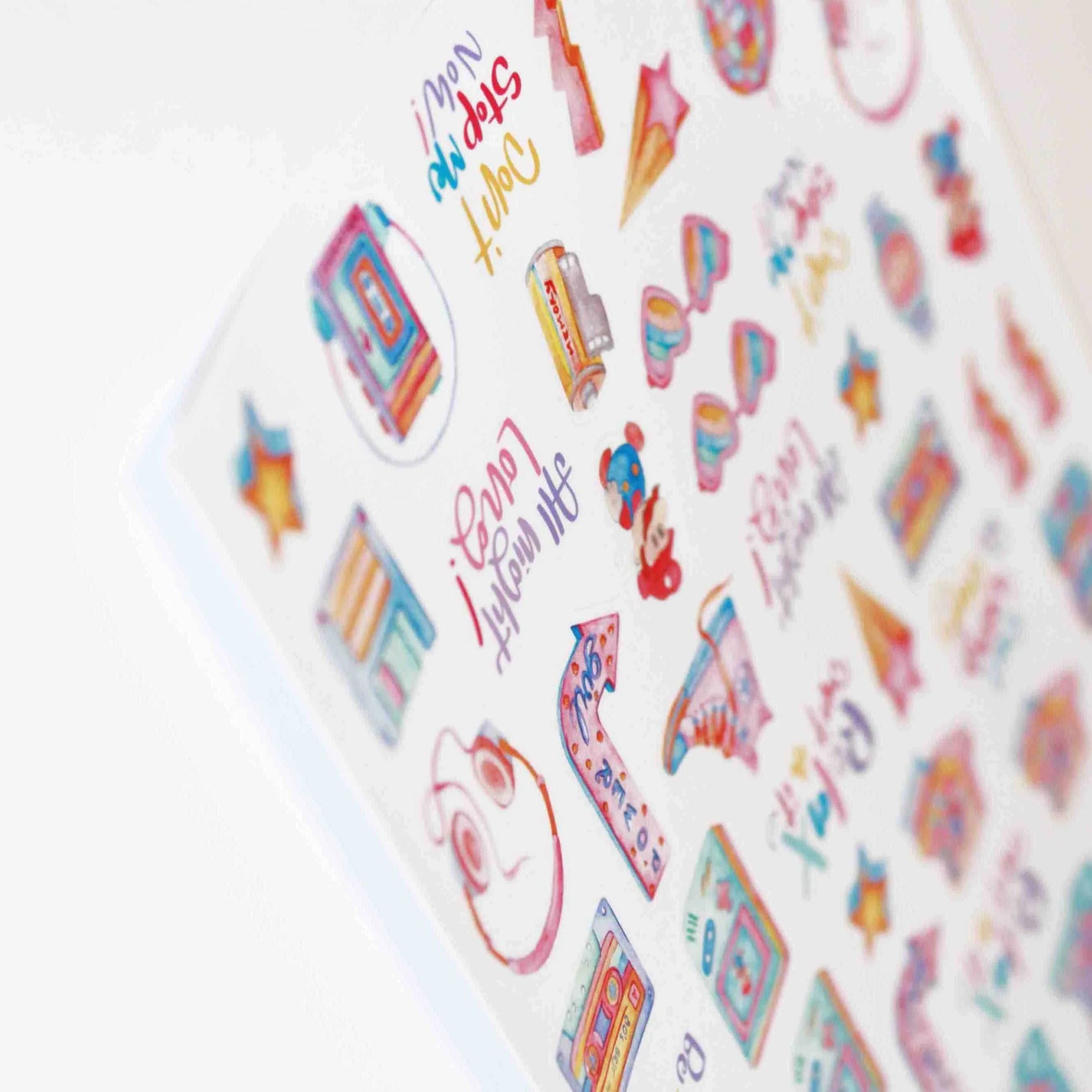 Very Wonder di Chiara Veri - Stickers - 80's Fever - The Dreamer's Bookshop.