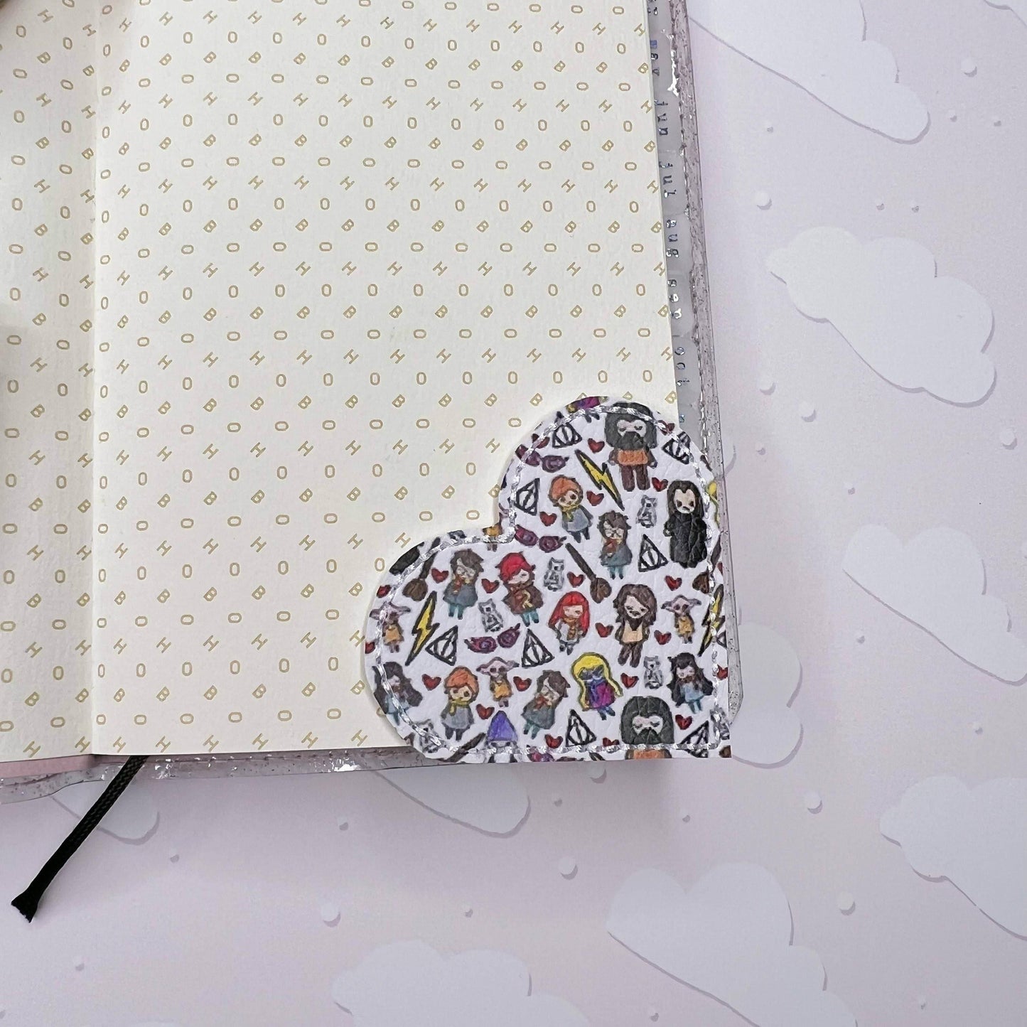 AubrielBoutique - 018 CORNER HEART BOOKMARK | handgemaakt door aubrielboutique - The Dreamer's Bookshop.