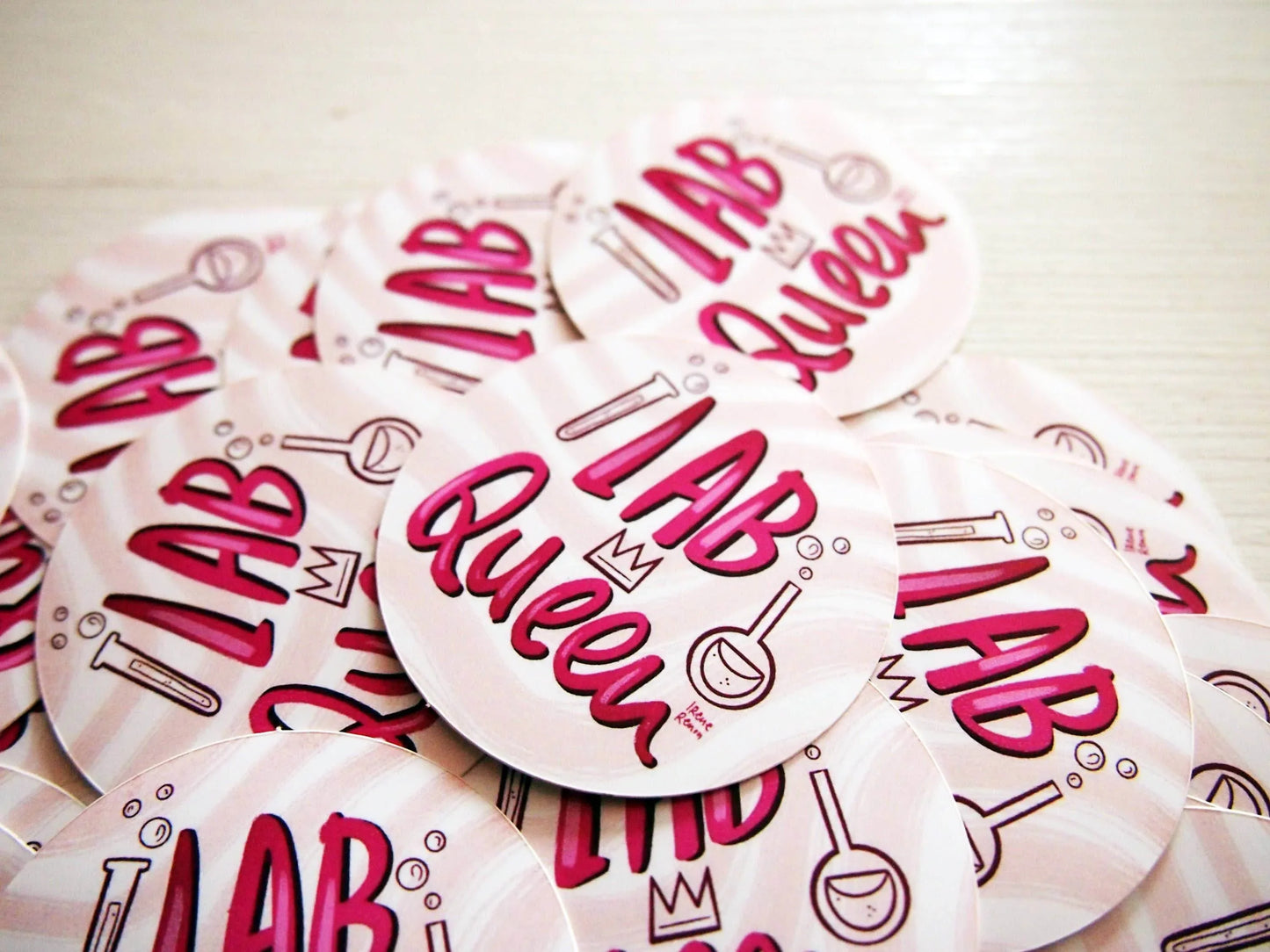 Irene Renon illustrations - Wetenschapsstickers, laboratoriumkoningin, sticker voor wetenschappers - The Dreamer's Bookshop.