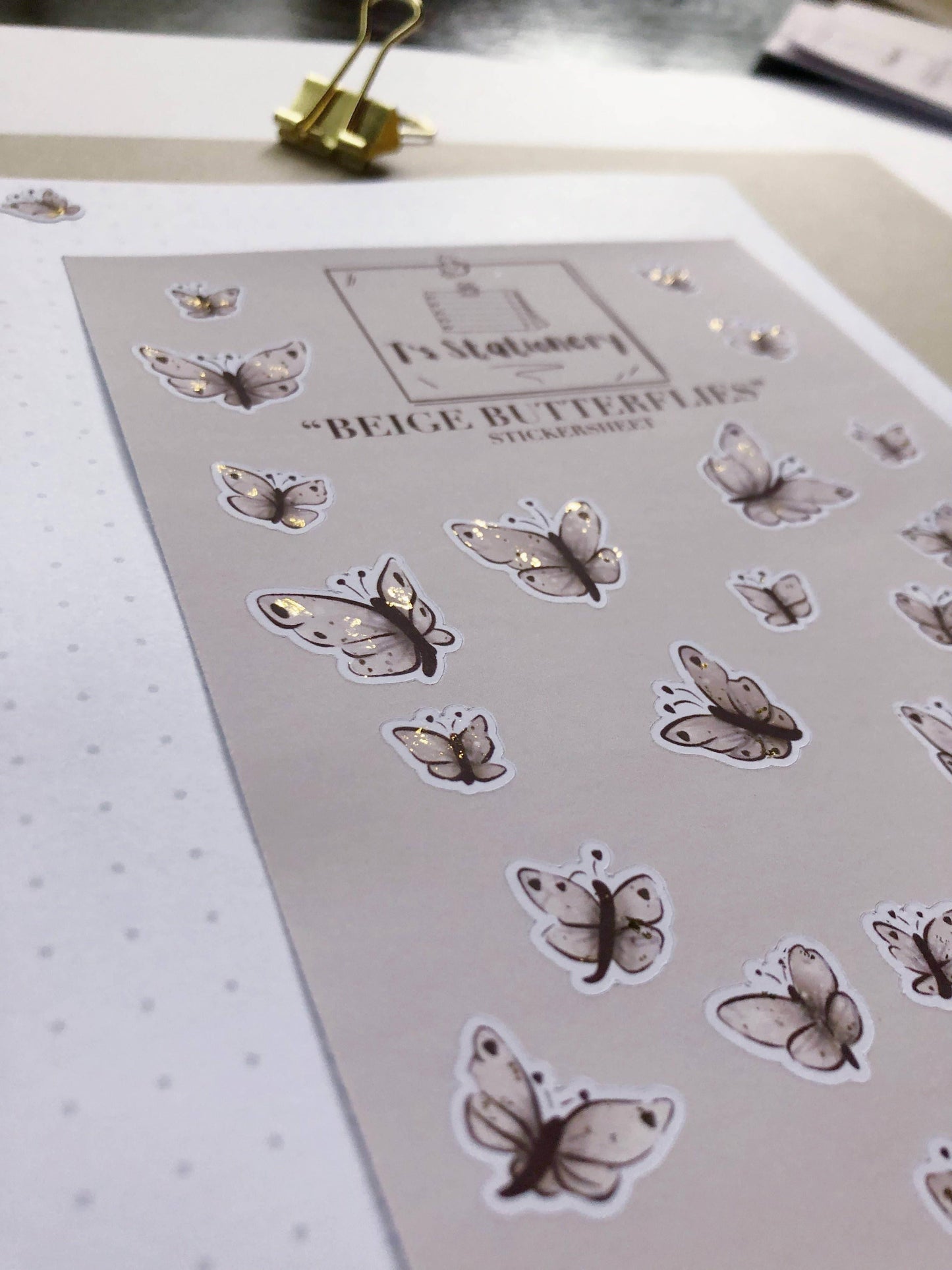 T's Stationery - „Beige en gouden vlinders” - The Dreamer's Bookshop.
