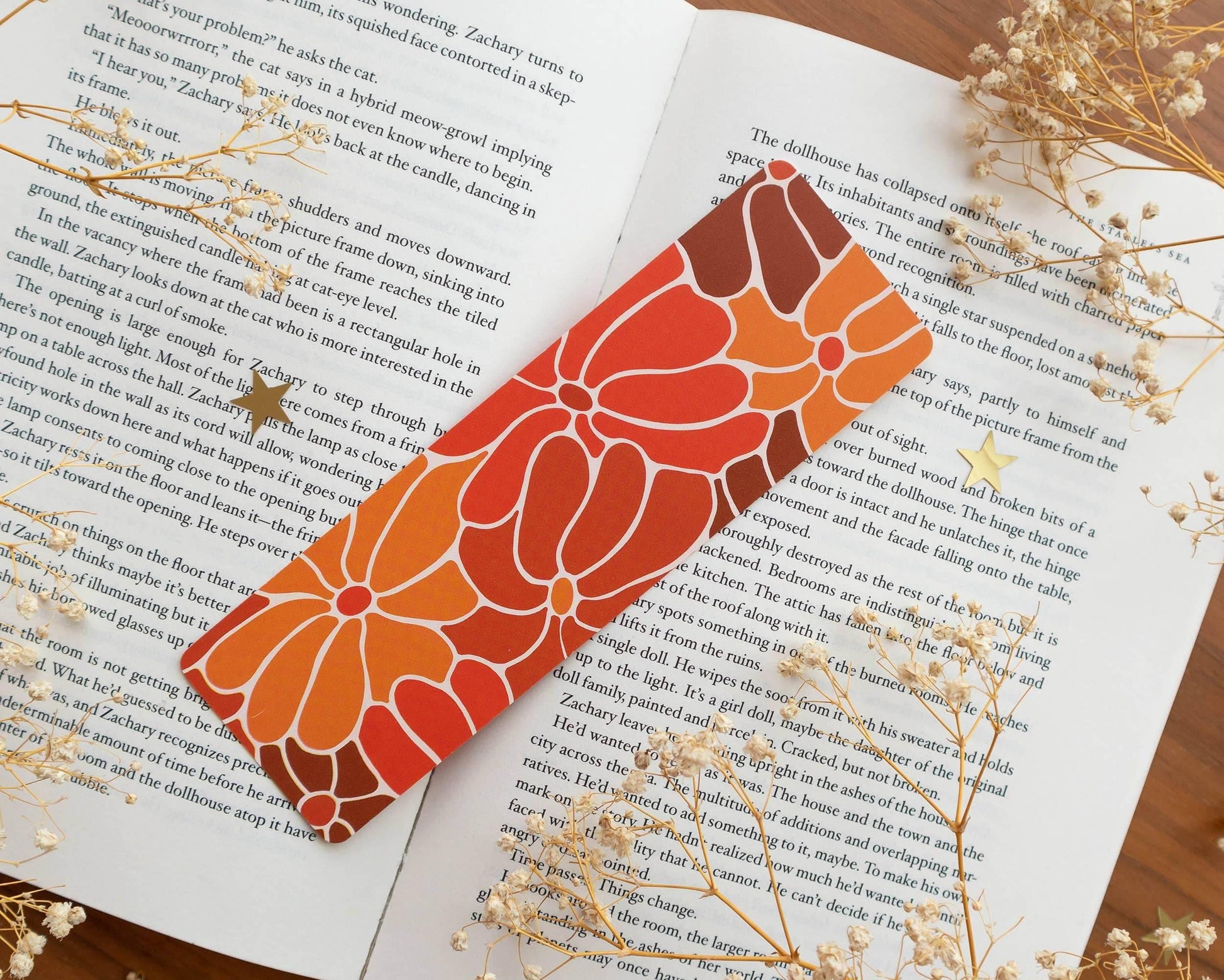 Basically Britt - Bookmark - Groovy Retro Orange Flowers - The Dreamer's Bookshop.