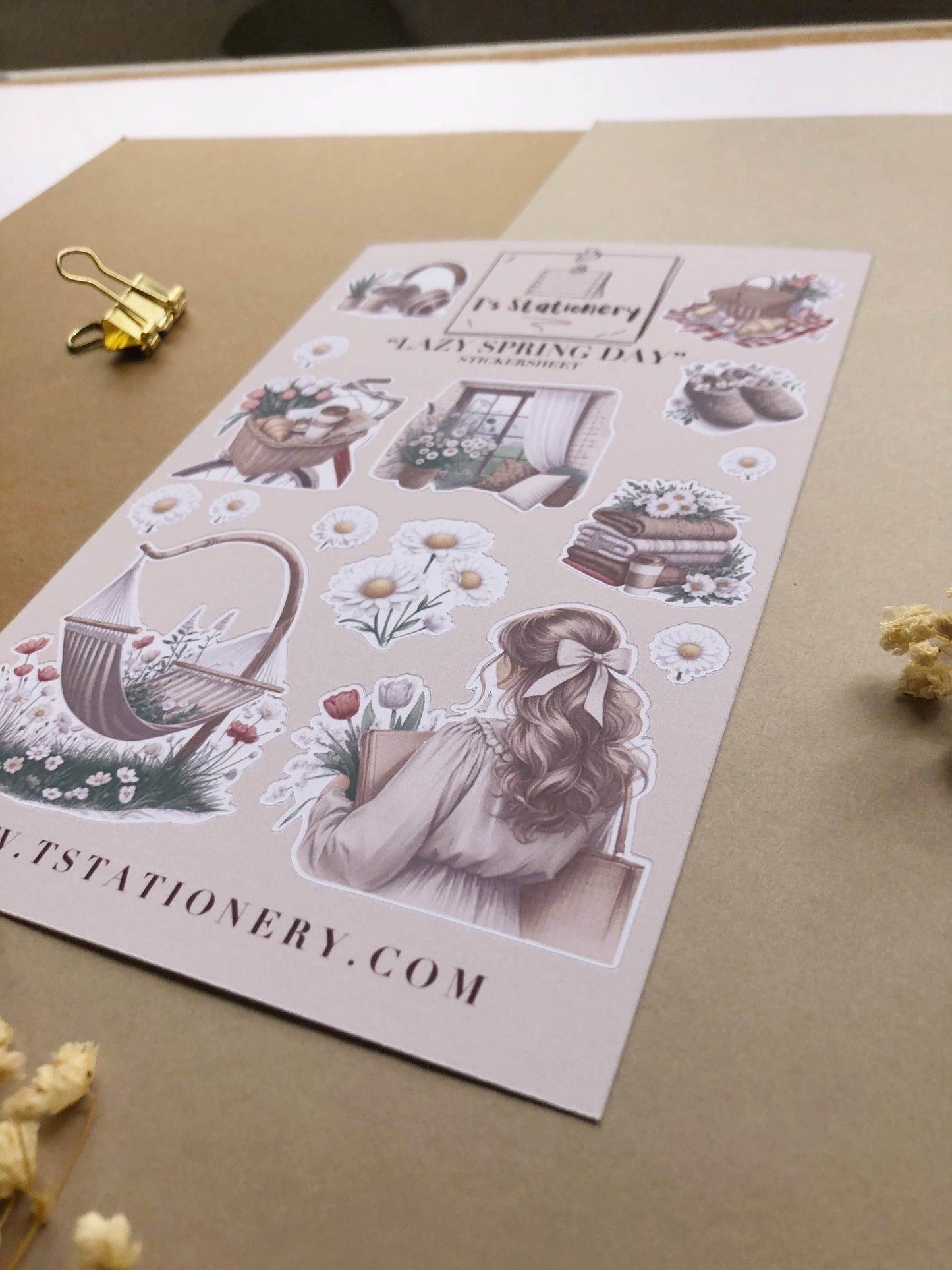 T's Stationery - Stickervel „Lazy Spring Day” - The Dreamer's Bookshop.
